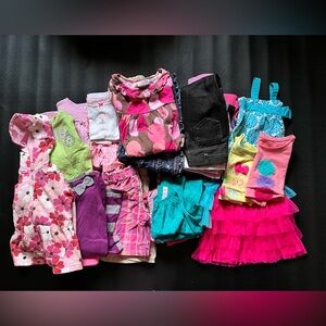 Mixed Lot Girls 3T clothes, dresses, shorts, leggings, tees, skirts, 37 pieces